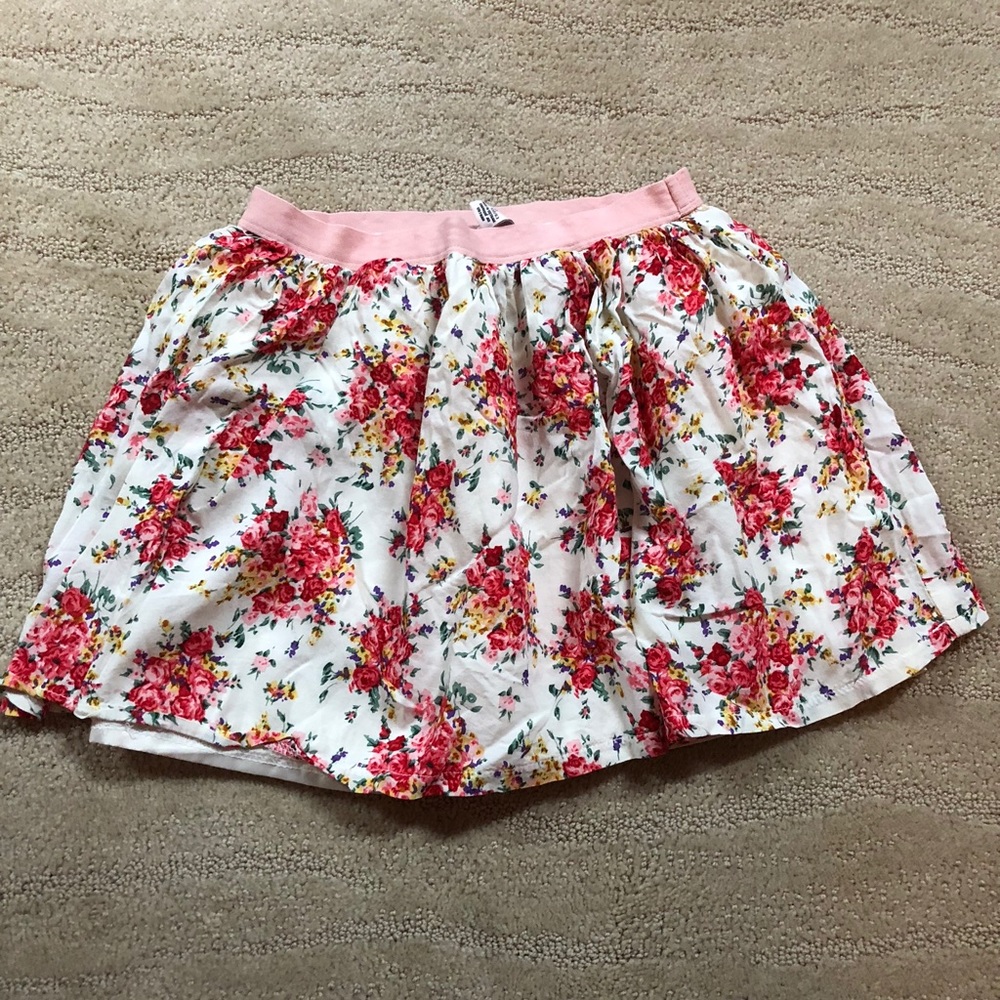 White and pink skirt